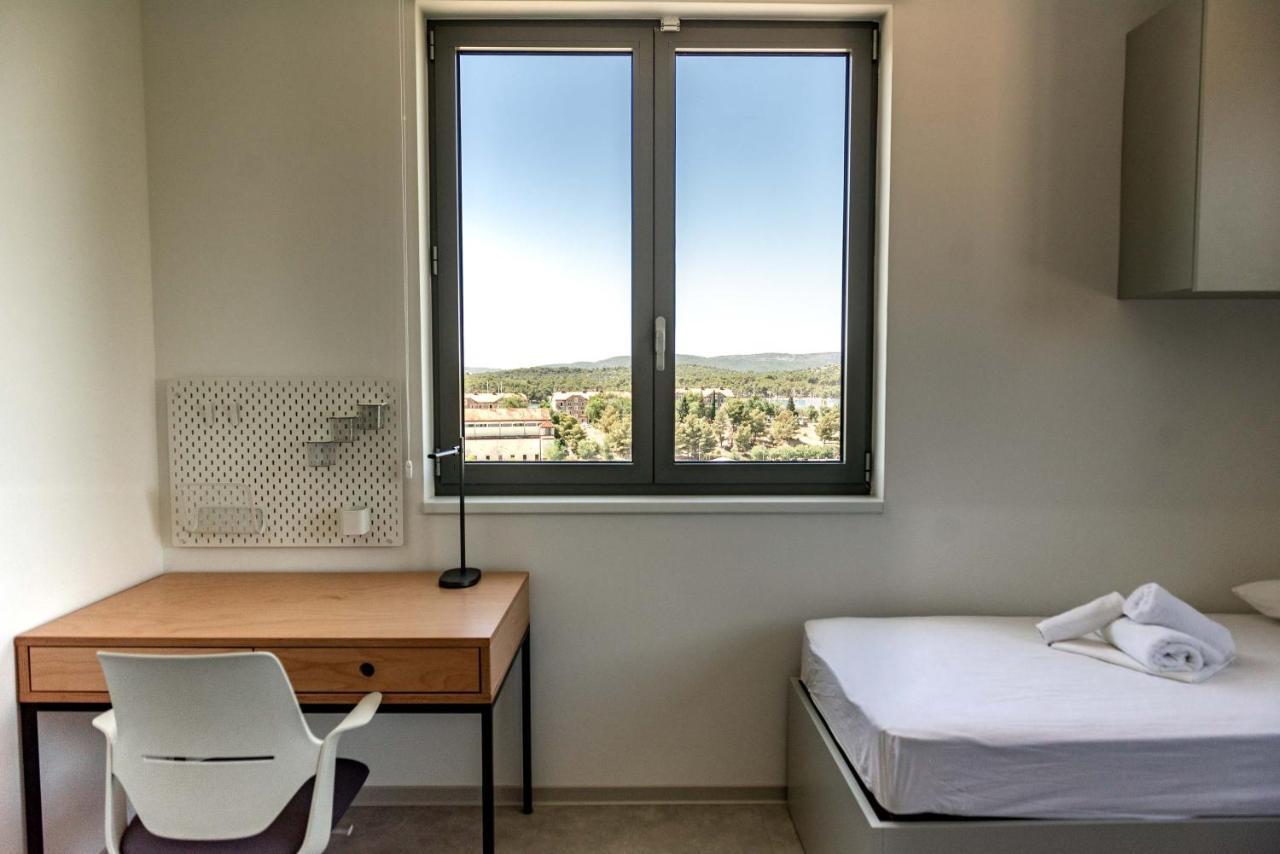 Hostel 'Sd Palacin' Sibenik Bagian luar foto